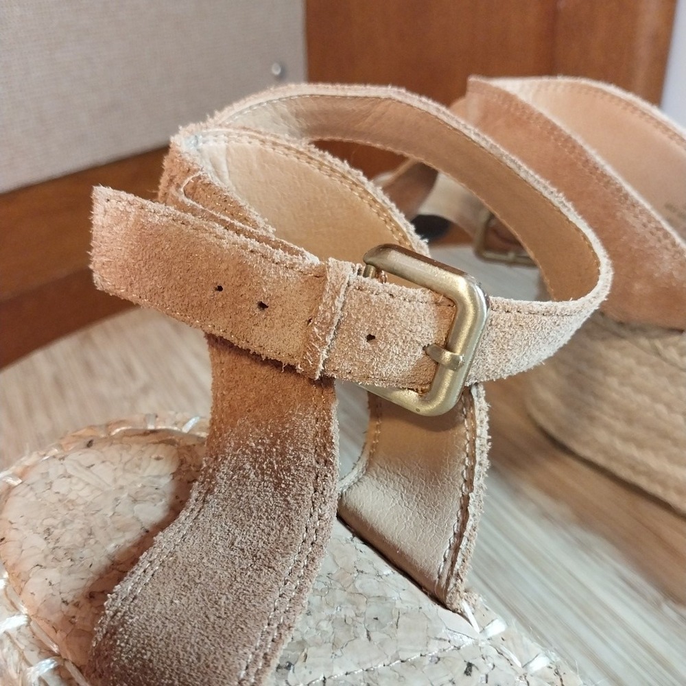 Crown Vintage Espadrille Sandals Size 8M CF-FENTISA Warm Buff Cow Suede Bohemian - Picture 11 of 12